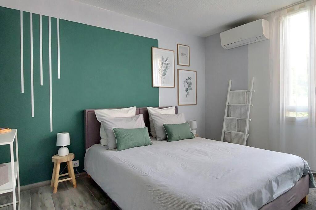 T4 Centre-ville, A 5 Min A Pied Apartment *